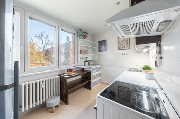 Prodej bytu 2+1 v osobním vlastnictví 56 m², Praha 4 - Kamýk