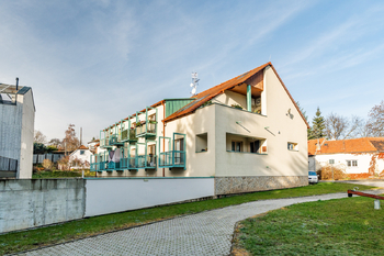 Prodej bytu 1+kk v osobním vlastnictví 53 m², Tuchoměřice