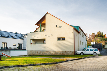 Prodej bytu 1+kk v osobním vlastnictví 53 m², Tuchoměřice