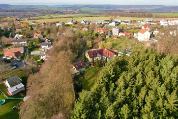 Prodej domu 650 m², Svinaře