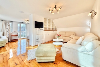 Prodej domu 650 m², Svinaře