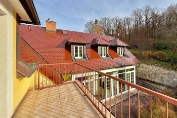 Prodej domu 650 m², Svinaře