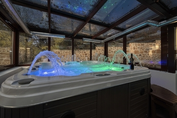 Prodej domu 650 m², Svinaře