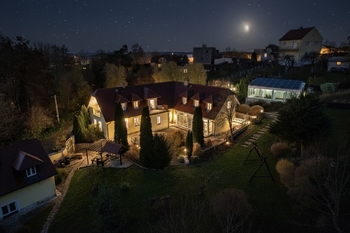 Prodej domu 650 m², Svinaře