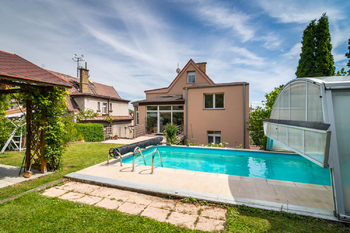 Prodej domu 352 m², Slaný