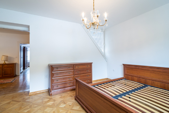 Prodej domu 352 m², Slaný