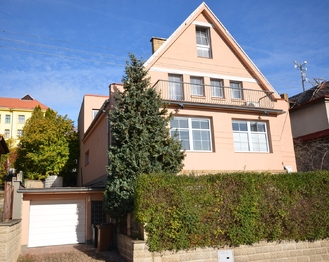 Prodej domu 352 m², Slaný