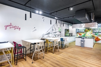 Pronájem kancelářských prostor 110 m², Praha 8 - Libeň