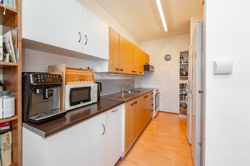 Prodej bytu 4+kk v družstevním vlastnictví 104 m², Praha 9 - Černý Most