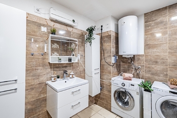 Prodej domu 300 m², Damnice