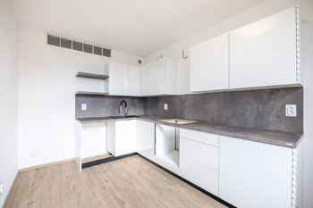 Prodej bytu 3+1 v družstevním vlastnictví 67 m², Praha 10 - Strašnice