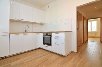 Pronájem bytu 3+1 v osobním vlastnictví 78 m², Praha 3 - Žižkov