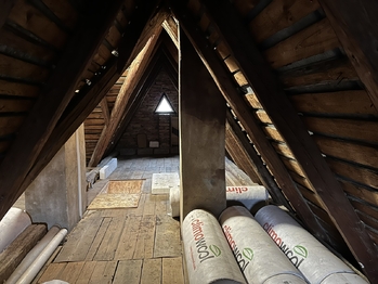 Půdní prostor - Prodej domu 170 m², Karolinka