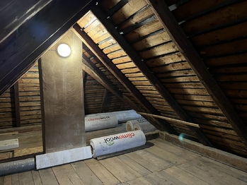 Půdní prostor - Prodej domu 170 m², Karolinka