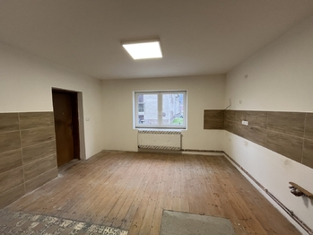 Kuchyň - Prodej domu 170 m², Karolinka