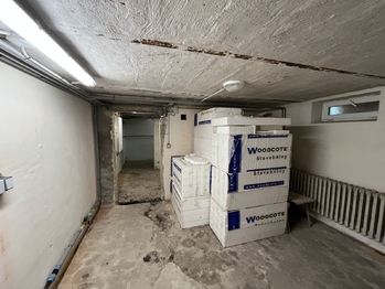 sklep/technická místnost - Prodej domu 170 m², Karolinka