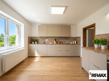 Prodej domu 170 m², Karolinka