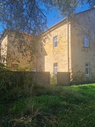 Prodej domu 233 m², Kmetiněves