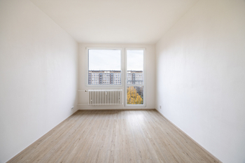 Pronájem bytu 2+kk v družstevním vlastnictví 45 m², Praha 8 - Kobylisy