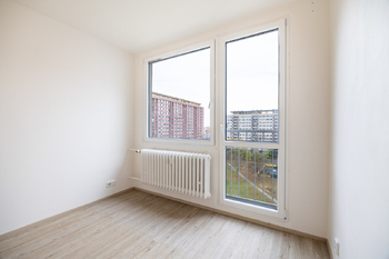 Pronájem bytu 2+kk v družstevním vlastnictví 45 m², Praha 8 - Kobylisy
