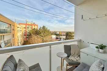 Prodej bytu 3+kk v osobním vlastnictví 64 m², Praha 9 - Kyje