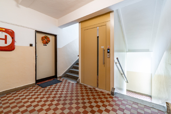Schodiště - Prodej bytu 3+kk v osobním vlastnictví 63 m², Havlíčkův Brod