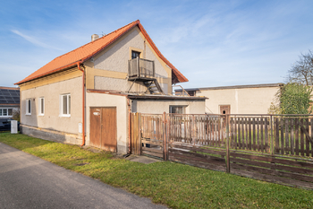 Prodej domu 86 m², Senomaty