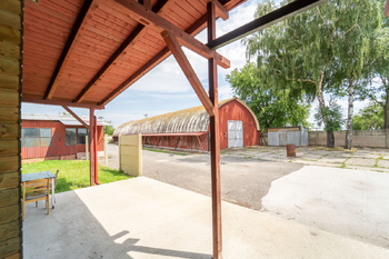 Pohled na velkou halu - Pronájem skladovacích prostor 676 m², Červené Pečky