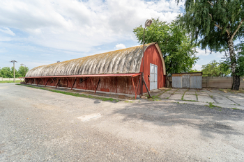 Hlavní hala - Pronájem skladovacích prostor 676 m², Červené Pečky