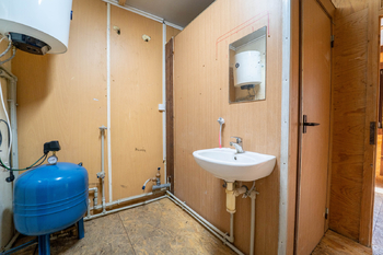 Kancelářské prostory se zázemím - Pronájem skladovacích prostor 676 m², Červené Pečky