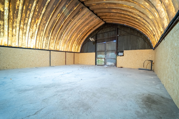 Hlavní hala - Pronájem skladovacích prostor 676 m², Červené Pečky