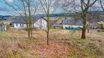 Pohled na pozemek #4 - Pronájem pozemku 928 m², Drevníky