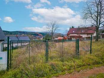 Vjezdová brána - Pronájem pozemku 928 m², Drevníky