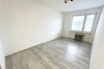 Prodej bytu 3+1 v osobním vlastnictví 70 m², Znojmo
