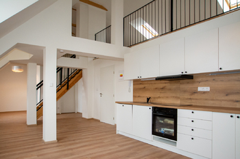 Pronájem bytu atypický v osobním vlastnictví 80 m², Děčín