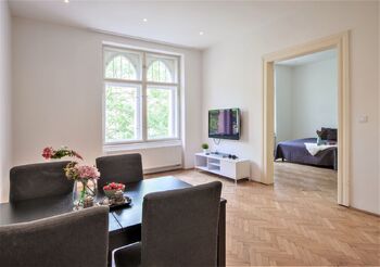 Obývací pokoj - Pronájem bytu 3+kk v osobním vlastnictví 75 m², Praha 8 - Karlín