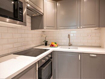 Kuchyňský kout - Pronájem bytu 3+kk v osobním vlastnictví 75 m², Praha 8 - Karlín