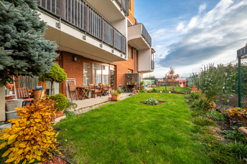 Prodej bytu 2+kk v osobním vlastnictví 61 m², Praha 5 - Smíchov