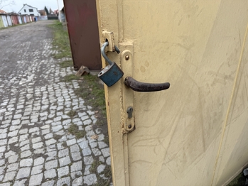 Prodej garáže, Hradec Králové