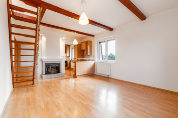 Pronájem bytu 2+kk v osobním vlastnictví 49 m², Černošice