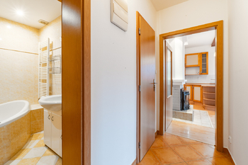 Pronájem bytu 2+kk v osobním vlastnictví 49 m², Černošice