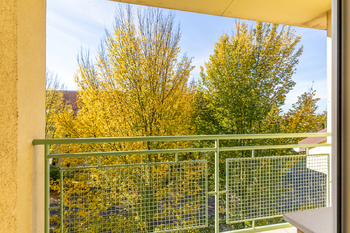 výhled z lodžie - Prodej bytu 3+kk v družstevním vlastnictví 82 m², Nymburk