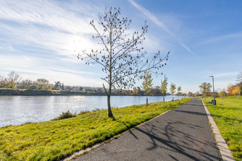 cyklostezka - Prodej bytu 3+kk v družstevním vlastnictví 82 m², Nymburk