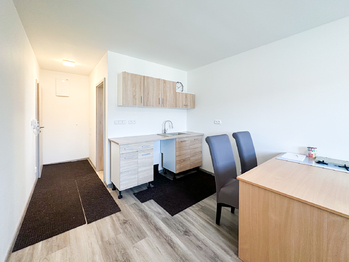 kancelář 1 - Prodej nájemního domu 300 m², Štěchovice