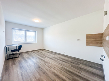 kancelář 2 - Prodej nájemního domu 300 m², Štěchovice