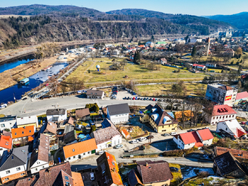 pohled na dům - Prodej nájemního domu 300 m², Štěchovice
