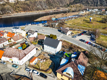 pohled na dům - Prodej nájemního domu 300 m², Štěchovice