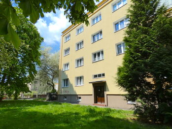 Pronájem bytu 2+1 v osobním vlastnictví 54 m², Praha 6 - Břevnov