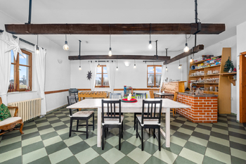 Prodej ubytovacího zařízení 400 m², Hranice