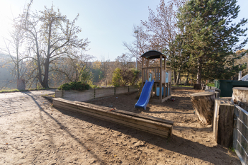 Prodej luxusního viladomu, Praha 10 – Záběhlice, u Hamerského rybníka - Prodej domu 462 m², Praha 10 - Záběhlice